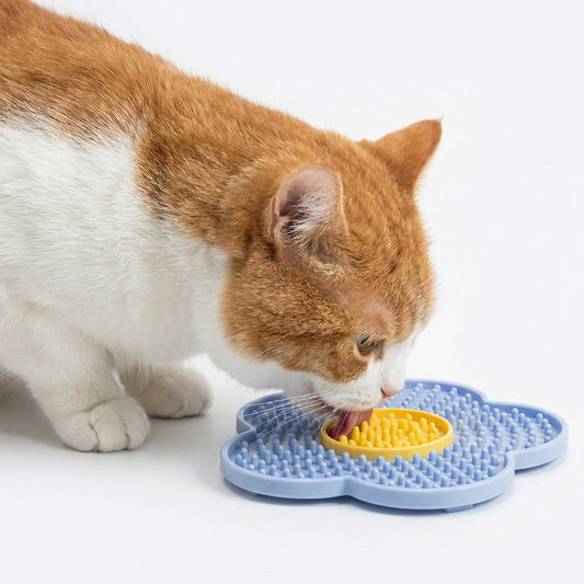 🌸 Flower Silicone Lick Mat for Small Dogs & Cats